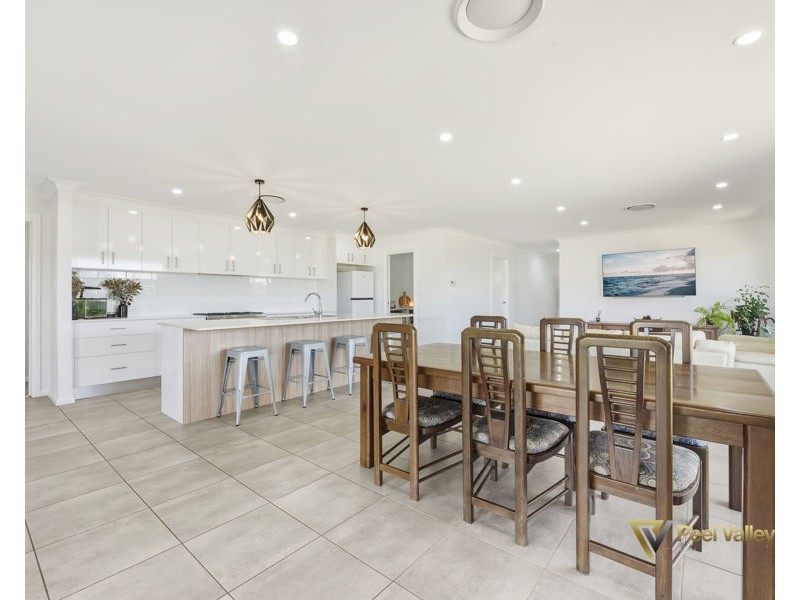 31 Evesham Circuit, Tamworth NSW 2340