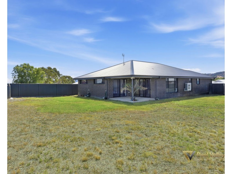 31 Evesham Circuit, Tamworth NSW 2340