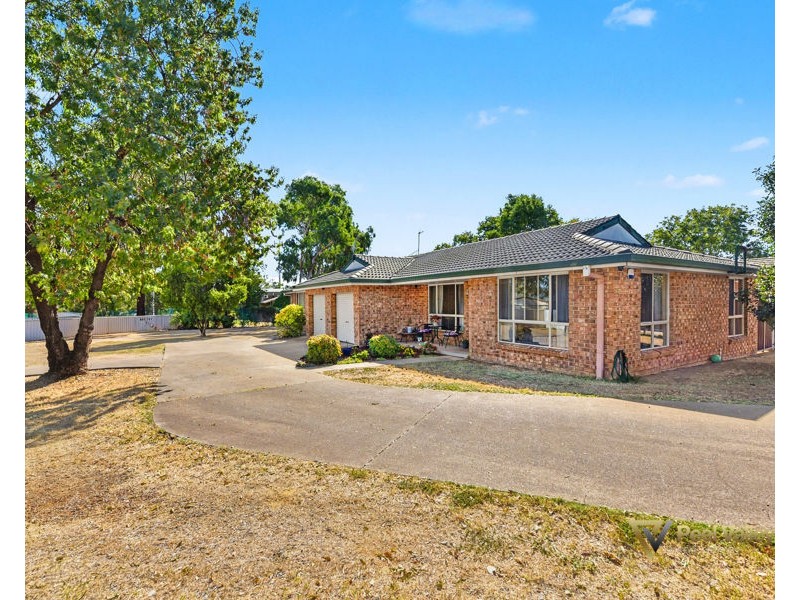 Unit 1 & Unit 2 24 Nancy Street, Tamworth NSW 2340