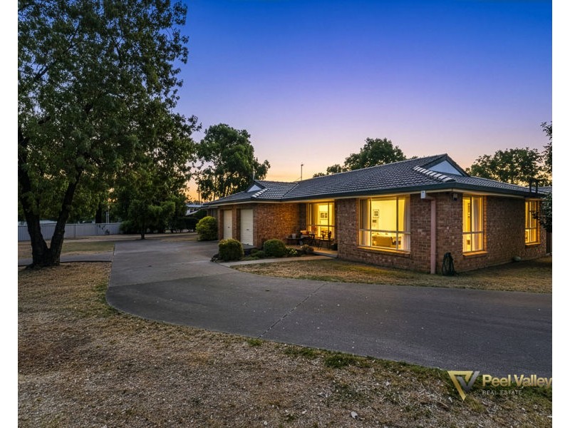 Unit 1 & Unit 2 24 Nancy Street, Tamworth NSW 2340