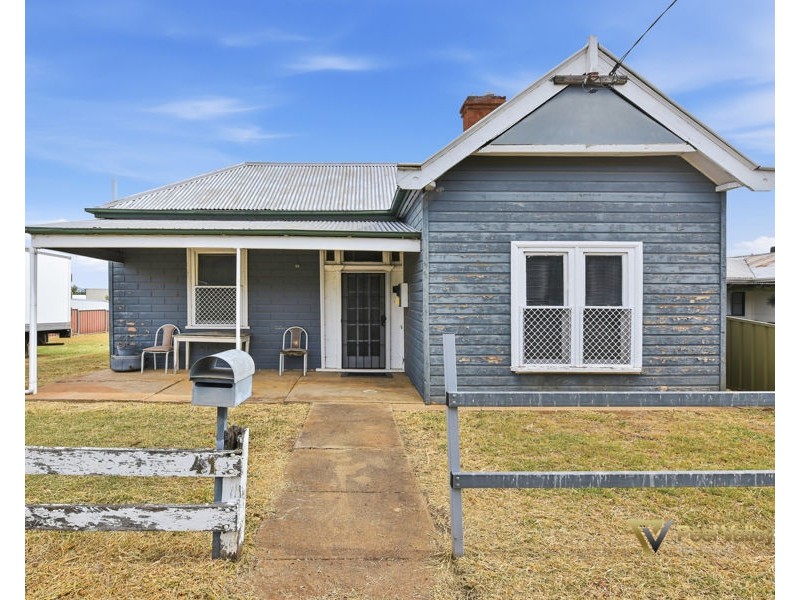 41 Byrnes Street, Tamworth NSW 2340