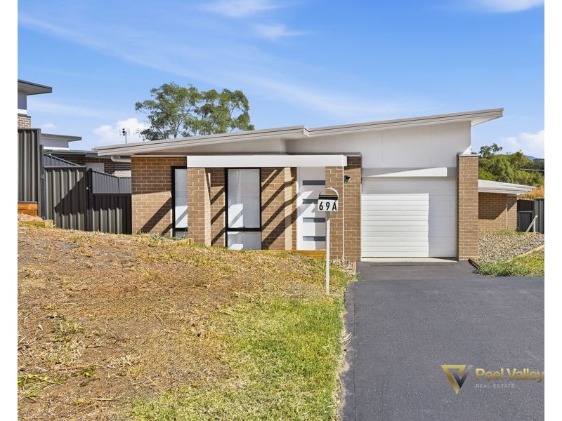 69 Valley Drive, Tamworth NSW 2340