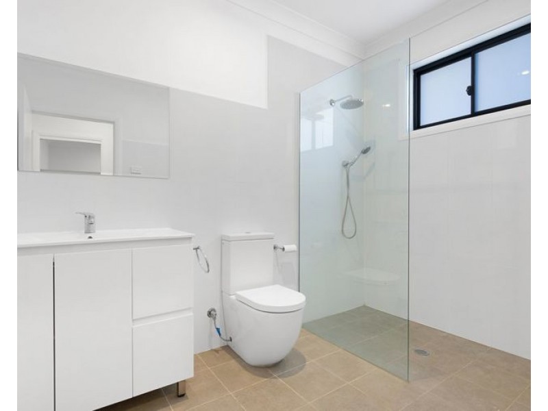 69 Valley Drive, Tamworth NSW 2340