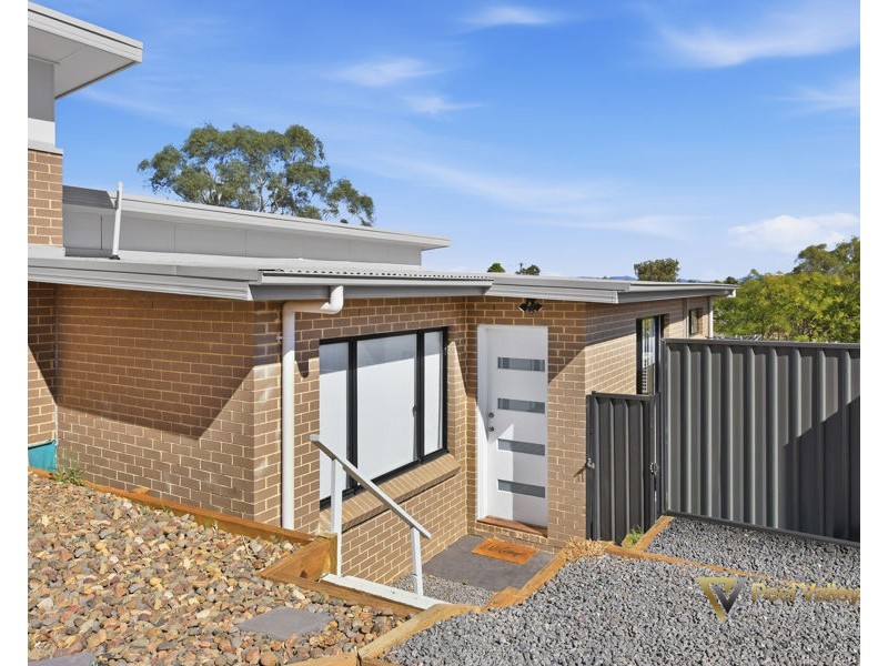 69 Valley Drive, Tamworth NSW 2340