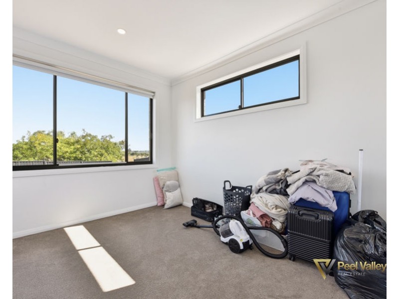 69 Valley Drive, Tamworth NSW 2340