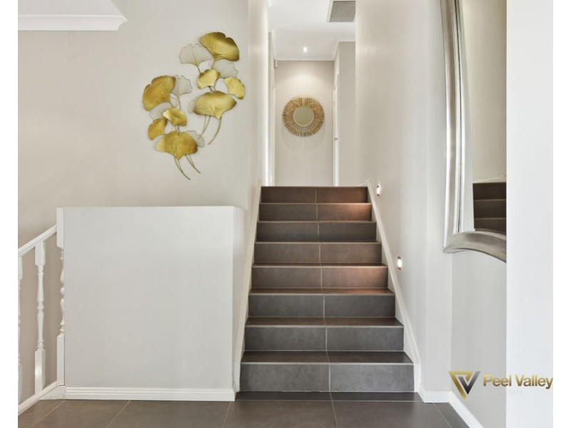 8 Ebony Close, Tamworth NSW 2340