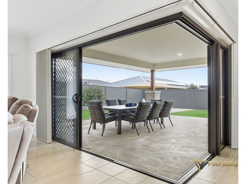 20 Grand Meadows Drive, Tamworth NSW 2340