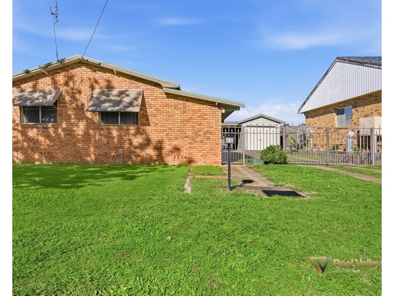 33 Bell Street, Tamworth NSW 2340