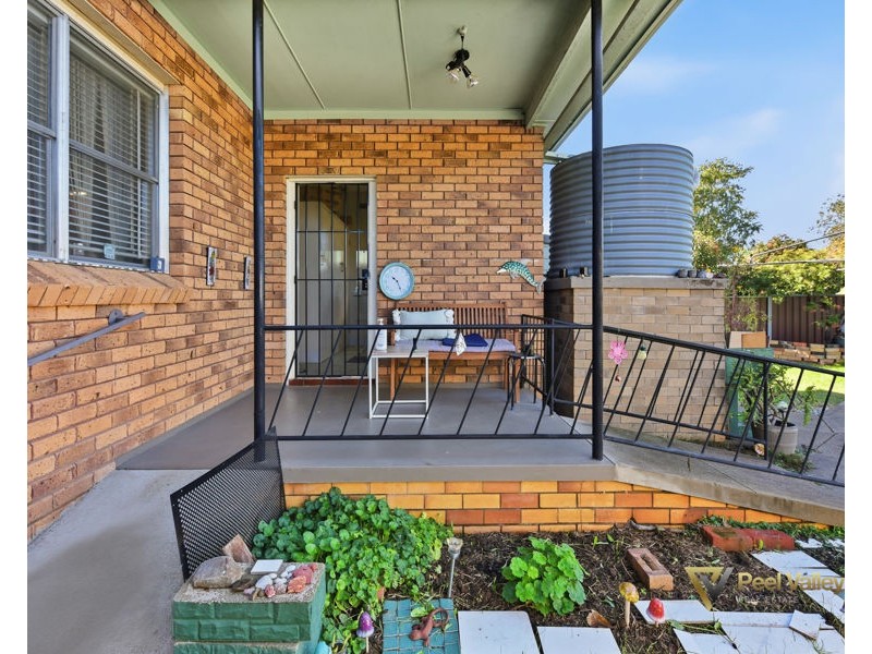 33 Bell Street, Tamworth NSW 2340