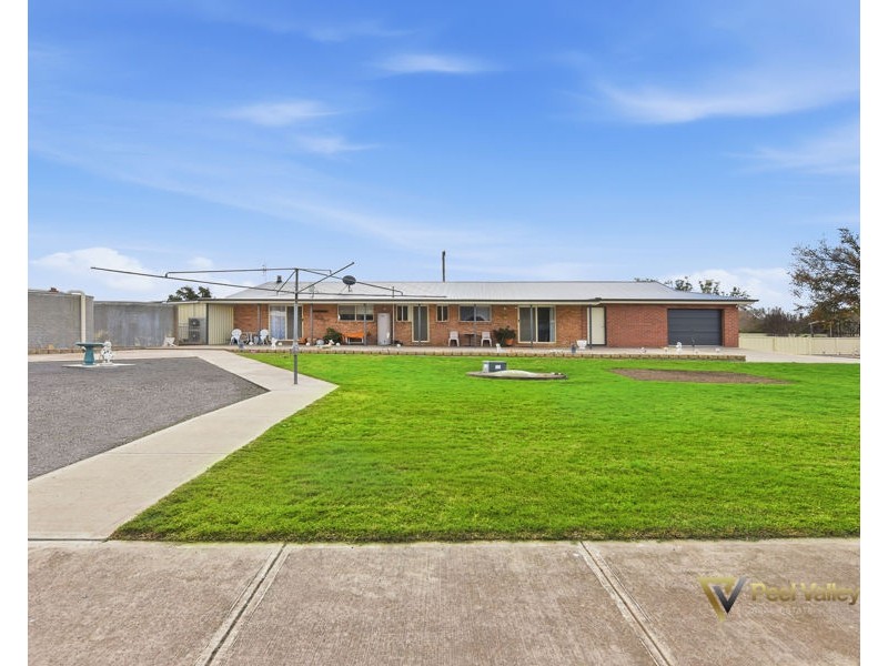34 Pages Lane, Tamworth NSW 2340