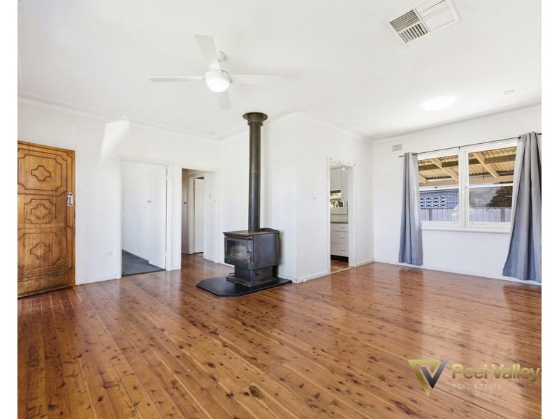 28 Churchill Street, Tamworth NSW 2340