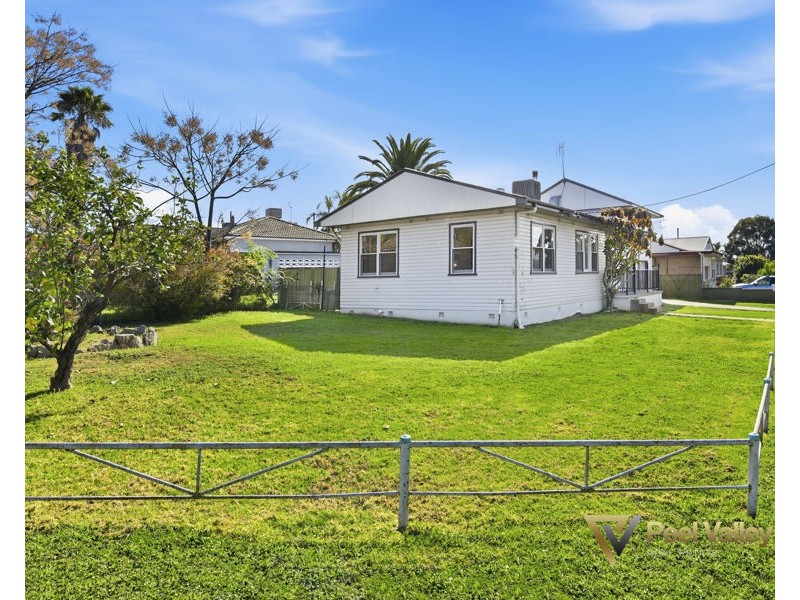 28 Churchill Street, Tamworth NSW 2340