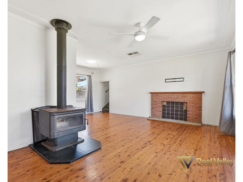 28 Churchill Street, Tamworth NSW 2340