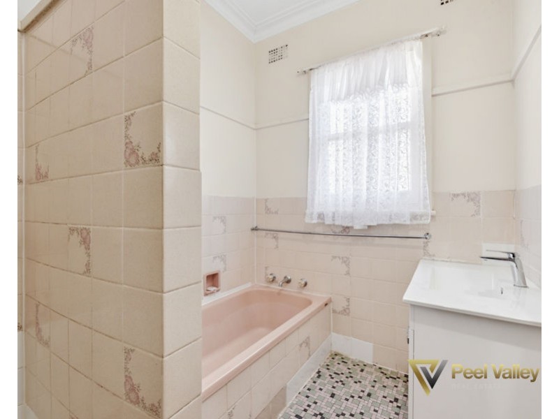 28 Churchill Street, Tamworth NSW 2340