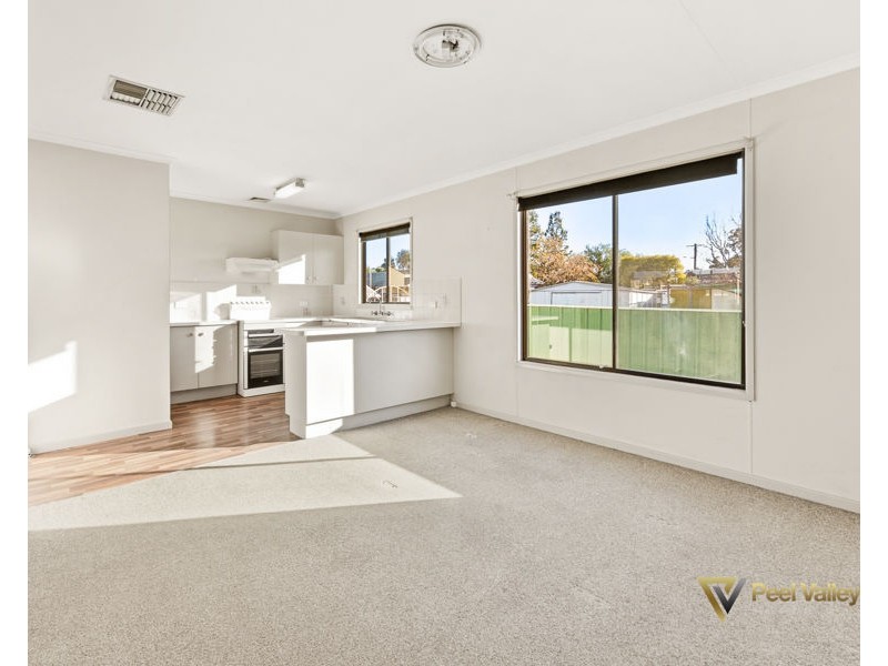 2 Hilda Lane, Tamworth NSW 2340