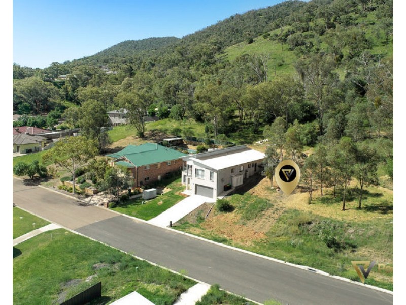 66 Valley Drive East, Tamworth NSW 2340