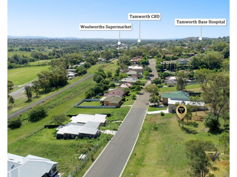 66 Valley Drive East, Tamworth NSW 2340
