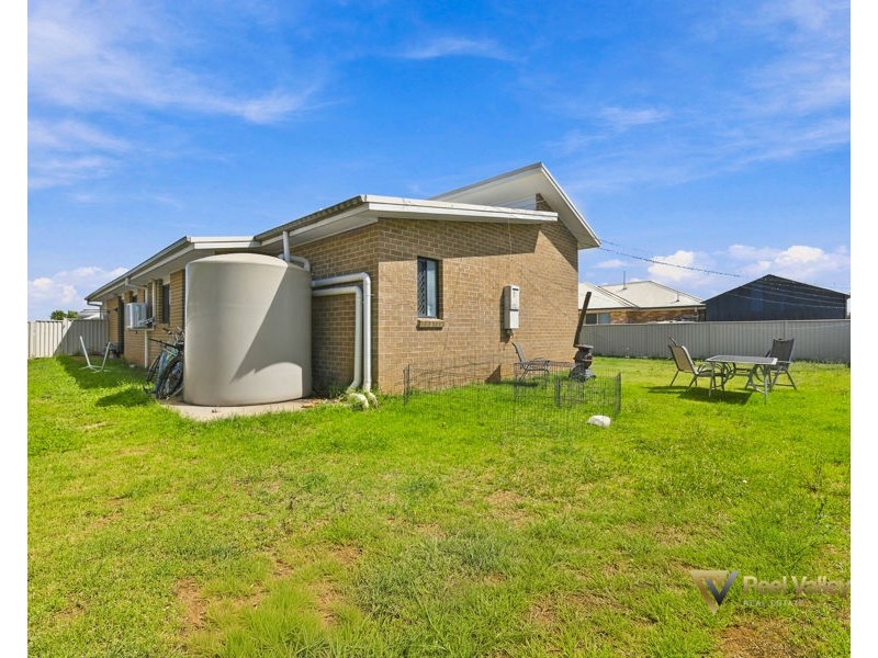 13 Carnegie Place Westdale, Tamworth NSW 2340