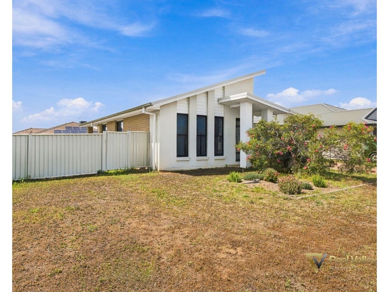 13 Carnegie Place Westdale, Tamworth NSW 2340
