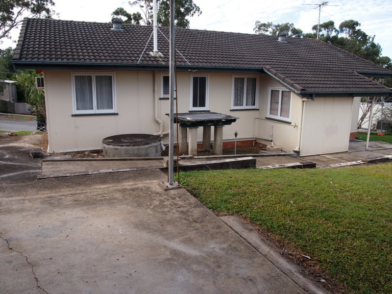 12 Russell Street, Everton Park QLD 4053