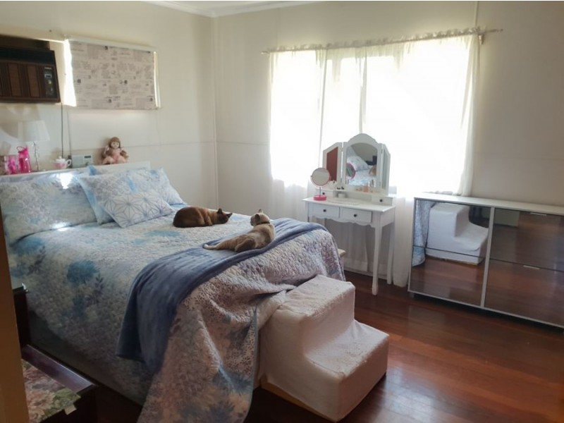 12 Russell Street, Everton Park QLD 4053