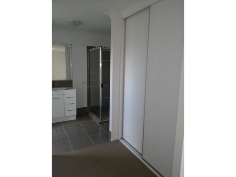 14 Kowari Street, Deebing Heights QLD 4306