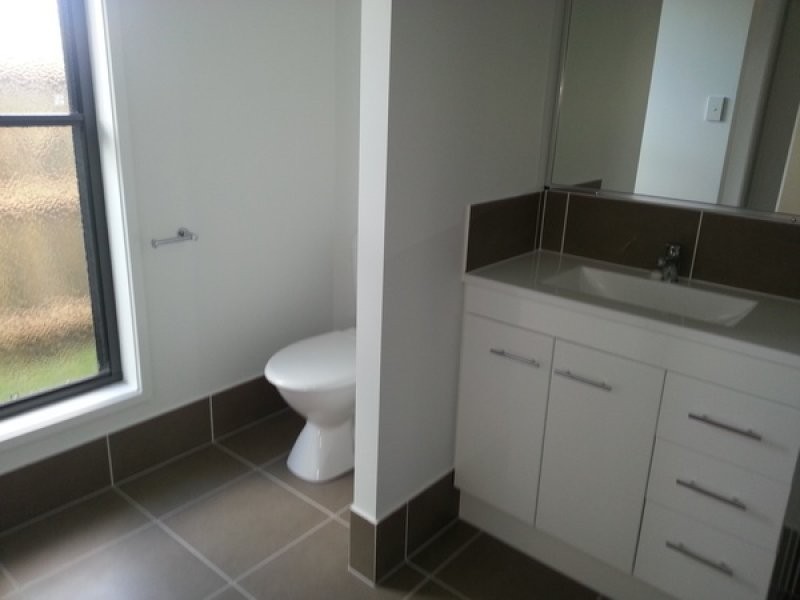 14 Kowari Street, Deebing Heights QLD 4306