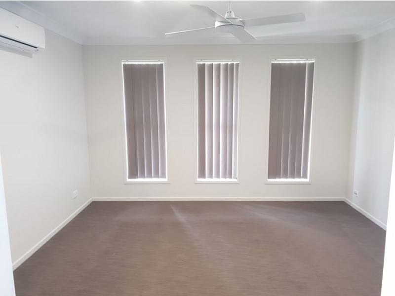 2 Hastings Avenue, Plainland QLD 4341