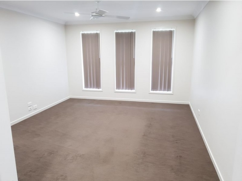 2 Hastings Avenue, Plainland QLD 4341