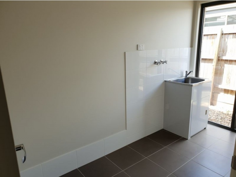 2 Hastings Avenue, Plainland QLD 4341