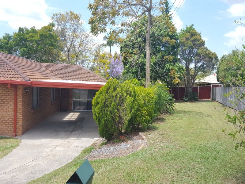 4 Volant Street, Regents Park QLD 4118