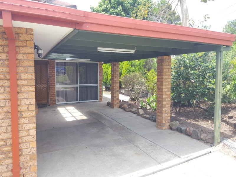 4 Volant Street, Regents Park QLD 4118