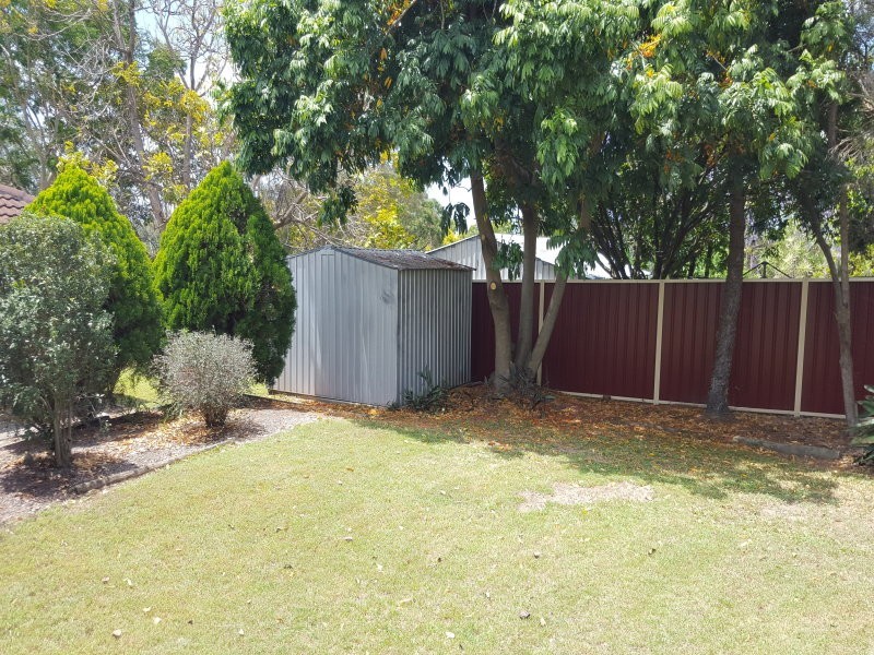 4 Volant Street, Regents Park QLD 4118