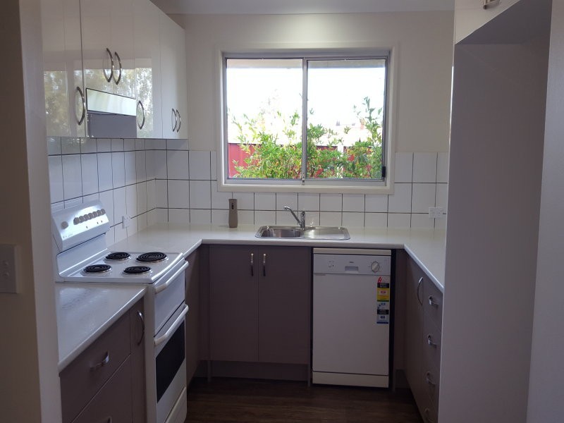 4 Volant Street, Regents Park QLD 4118