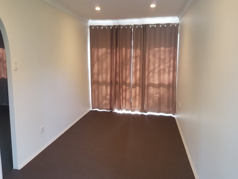 4 Volant Street, Regents Park QLD 4118