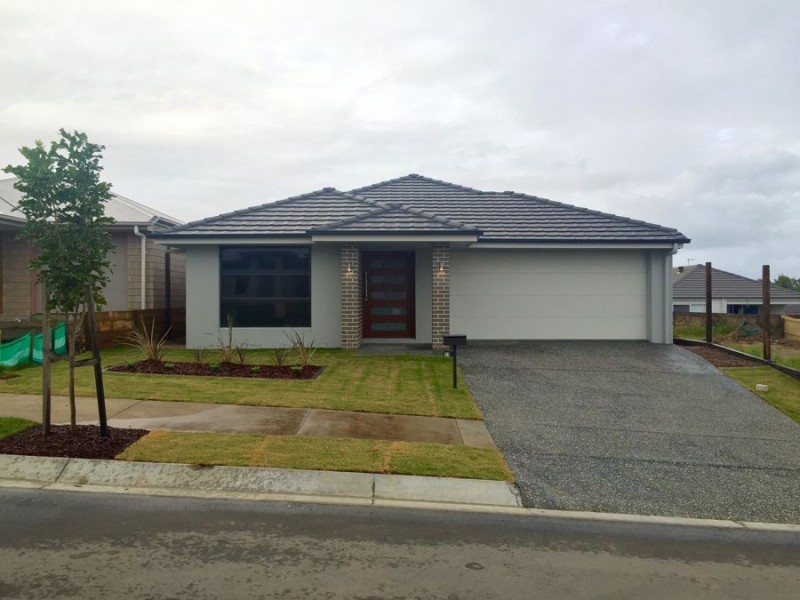 11 Starling Street, Deebing Heights QLD 4306