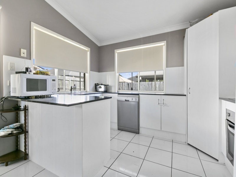 7 Windermere Street, Raceview QLD 4305