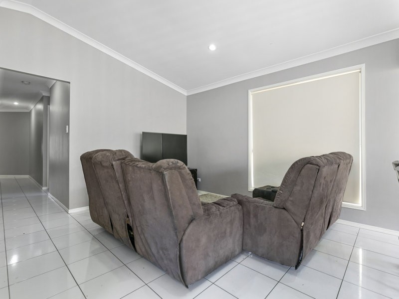 7 Windermere Street, Raceview QLD 4305