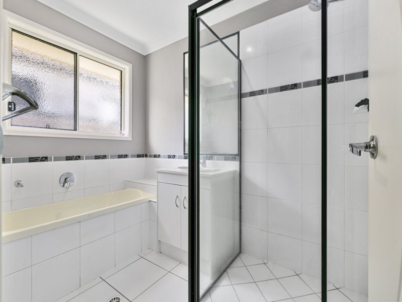 7 Windermere Street, Raceview QLD 4305