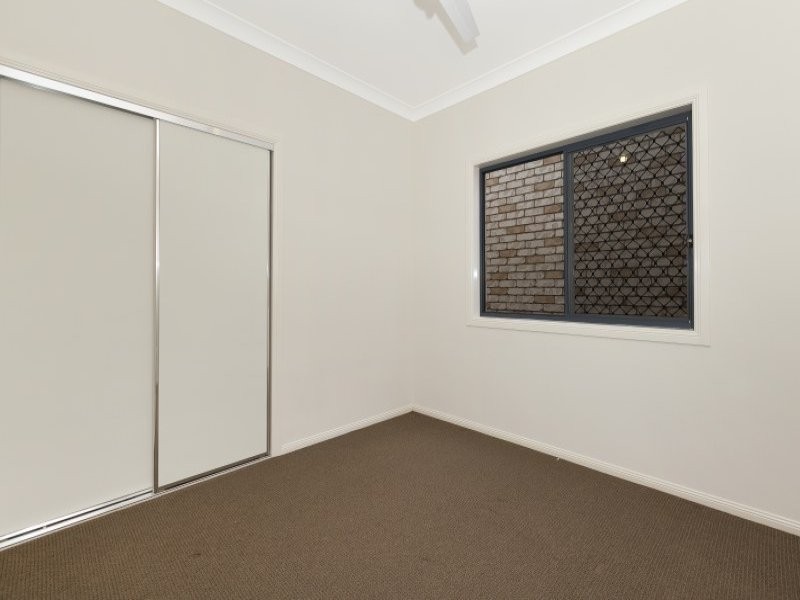 12 Hillsborough Place, Springfield Lakes QLD 4300