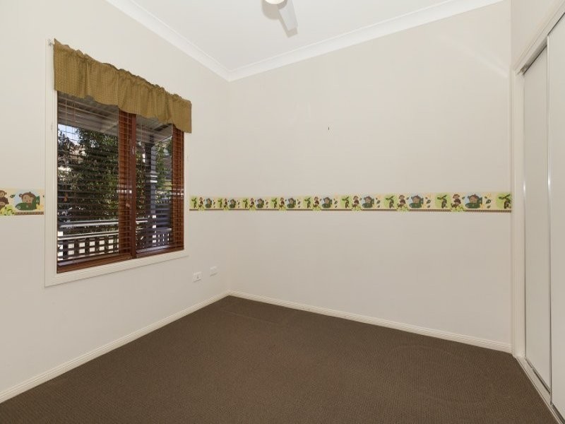12 Hillsborough Place, Springfield Lakes QLD 4300
