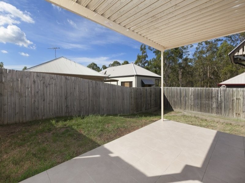 12 Hillsborough Place, Springfield Lakes QLD 4300
