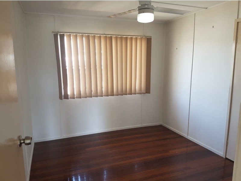 4 Coverack Street, Leichhardt QLD 4305