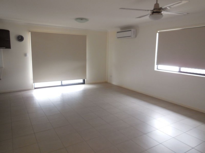 8 Morialta Street, Springfield Lakes QLD 4300