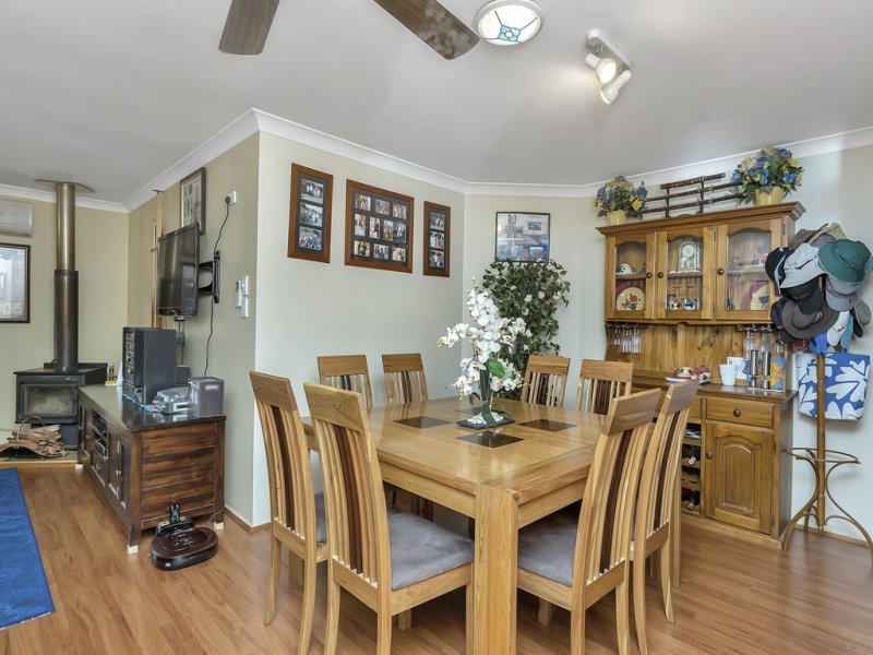 17 Moresby Ave, Springfield QLD 4300