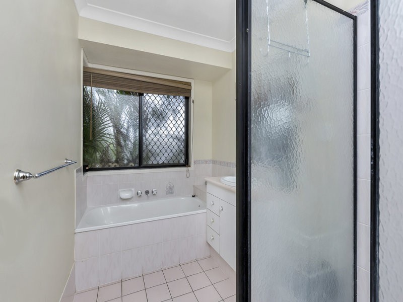 17 Moresby Ave, Springfield QLD 4300