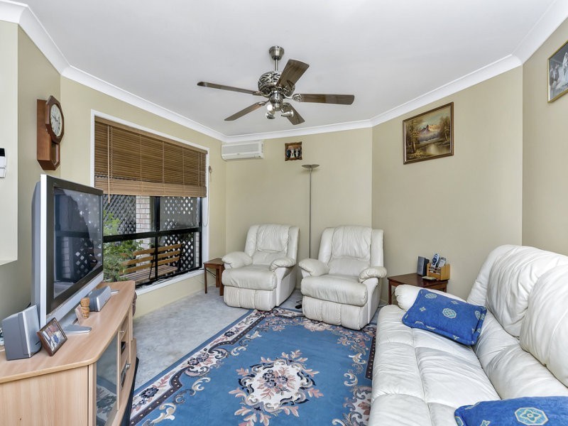 17 Moresby Ave, Springfield QLD 4300