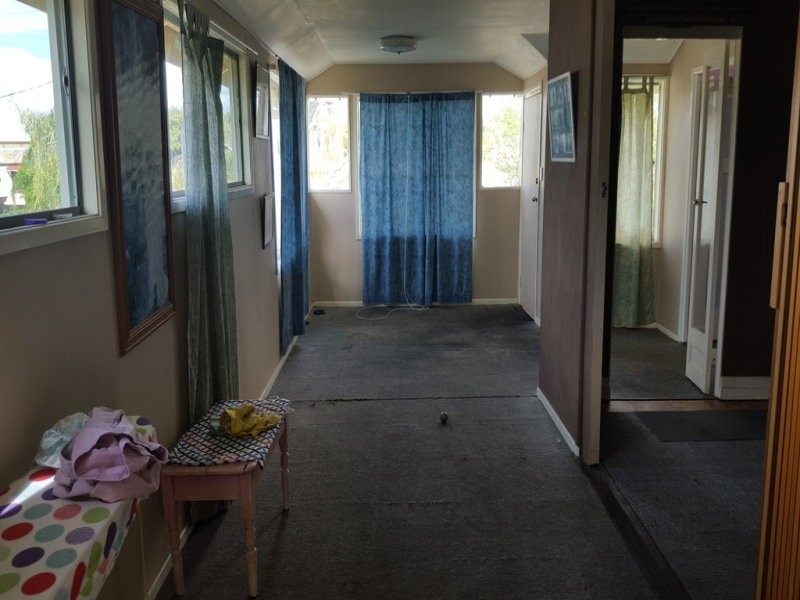 43 Main Street, Lowood QLD 4311