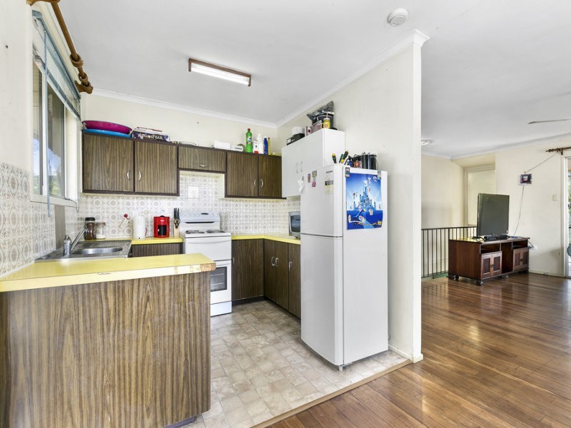92 Railway Street, Lowood QLD 4311