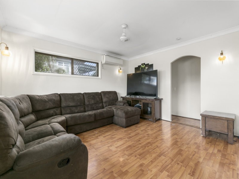 12 Glen Fairlie Avenue, Redbank Plains QLD 4301